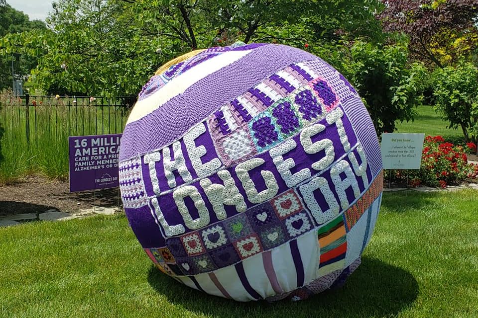 Crochet Ball Yarn Bomb For ‘The Longest Day’ #ENDALZ