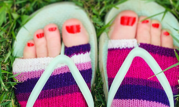 Knit OR Crochet A Pair Of Thong Sandal Socks, Free Pattern!