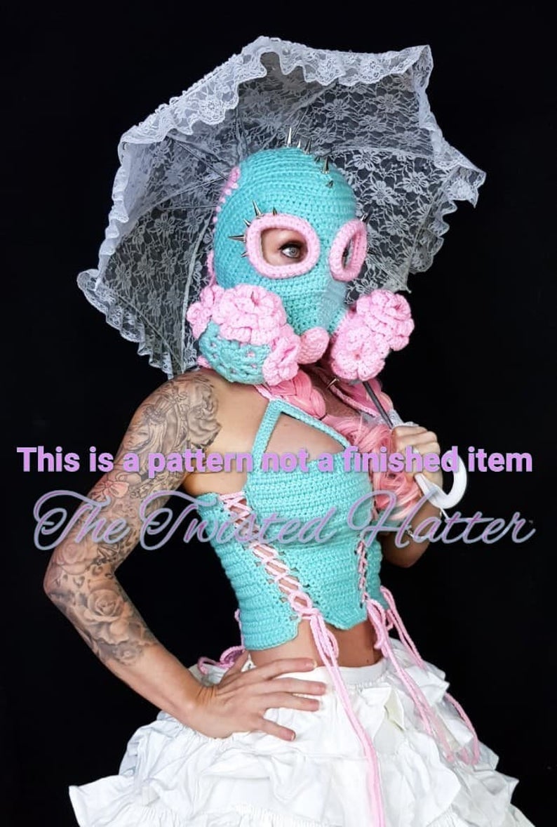 Get the pattern by by Natalie Allen, aka The Twisted Hatter #crochet #cosplay
