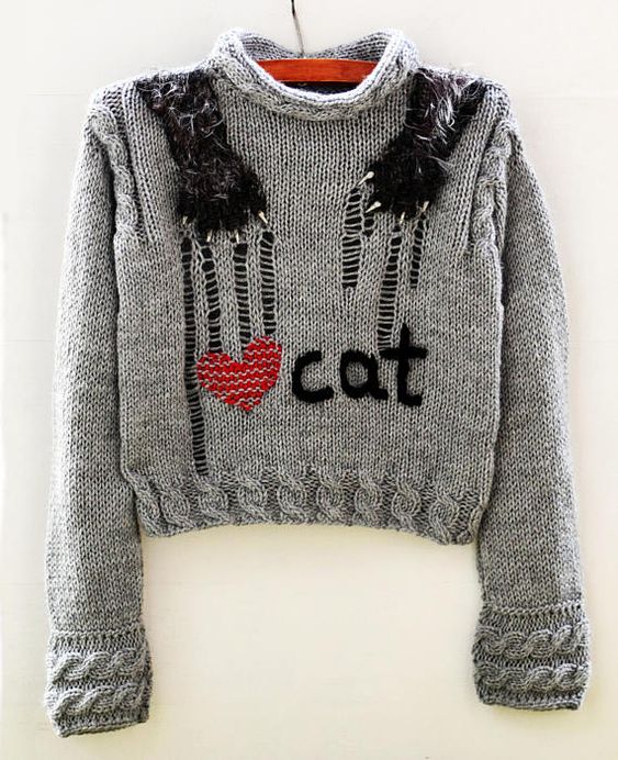 This Distressed Kitty-Cat Knit Is 100% Yarnspiring!