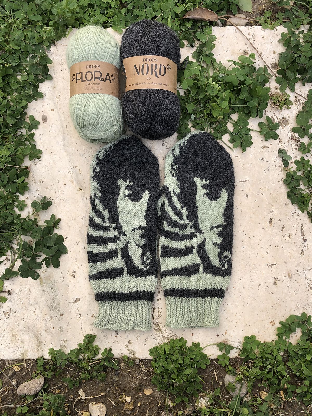 Knit a Pair of Bob Dylan-Inspired Mittens, Designed By Lotta Lundin, They're So Psychedelic!