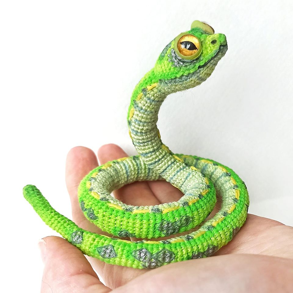 Incredible Snake Amigurumi ... Realistic Reptile is an UNDERSTATEMENT!