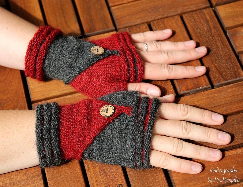 Get the knit pattern from Doreen Blask of Mumpitz Design