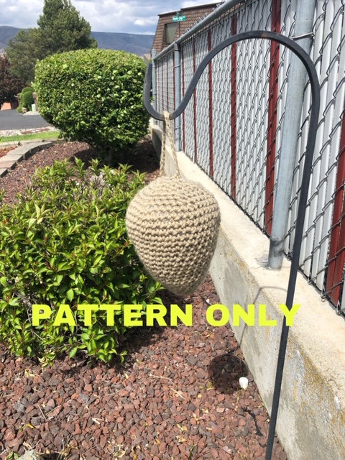 10+ Faux Wasp Nest Decoy Patterns For Crocheters and One For Knitters Too