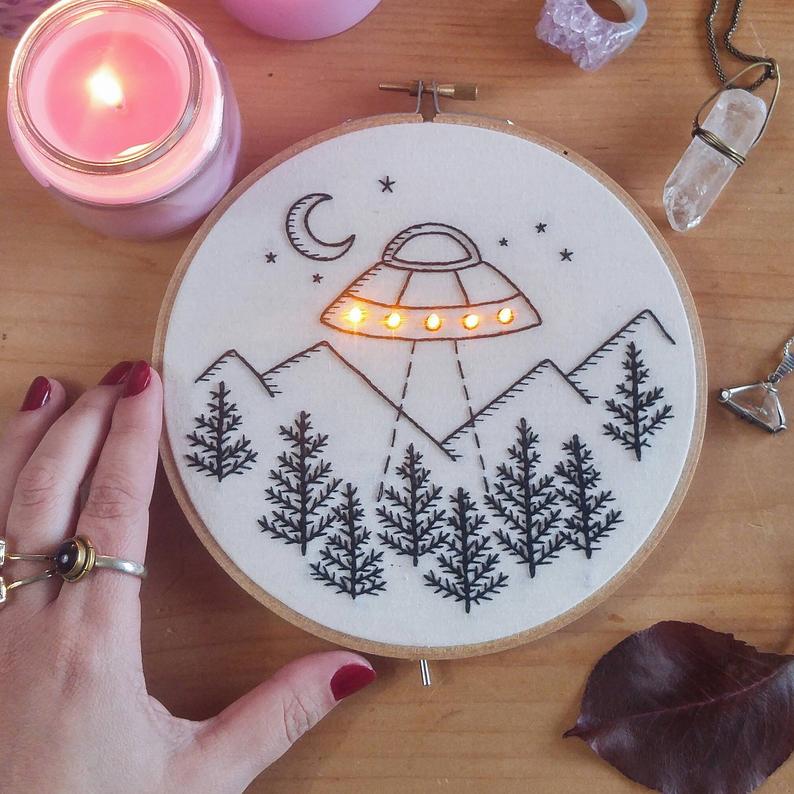 This Light-Up Embroidery From Amao Crafts Makes Me So Happy