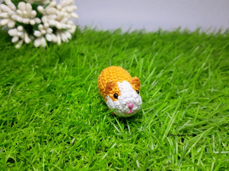 Tiny Amigurumi Patterns by Vivian of Obscurely Small #crochet #amigurumi