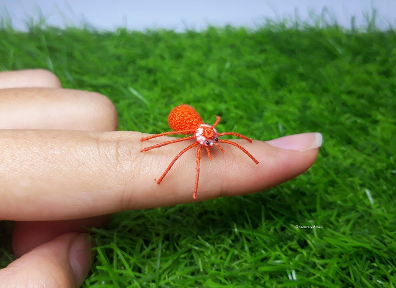 Presenting The Tiniest Spider Amigurumi You’ve Ever Seen, Get The 10-Step Pattern To Make One!