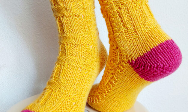 Knit a Fun Pair of PopSockles Socks, Designed By Nikki Wolfhammer