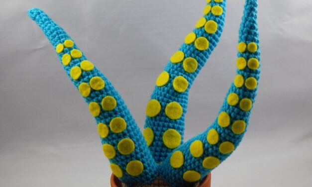 Crochet An Amigurumi Tentacle Plant … It’s A Magnificent Monster!