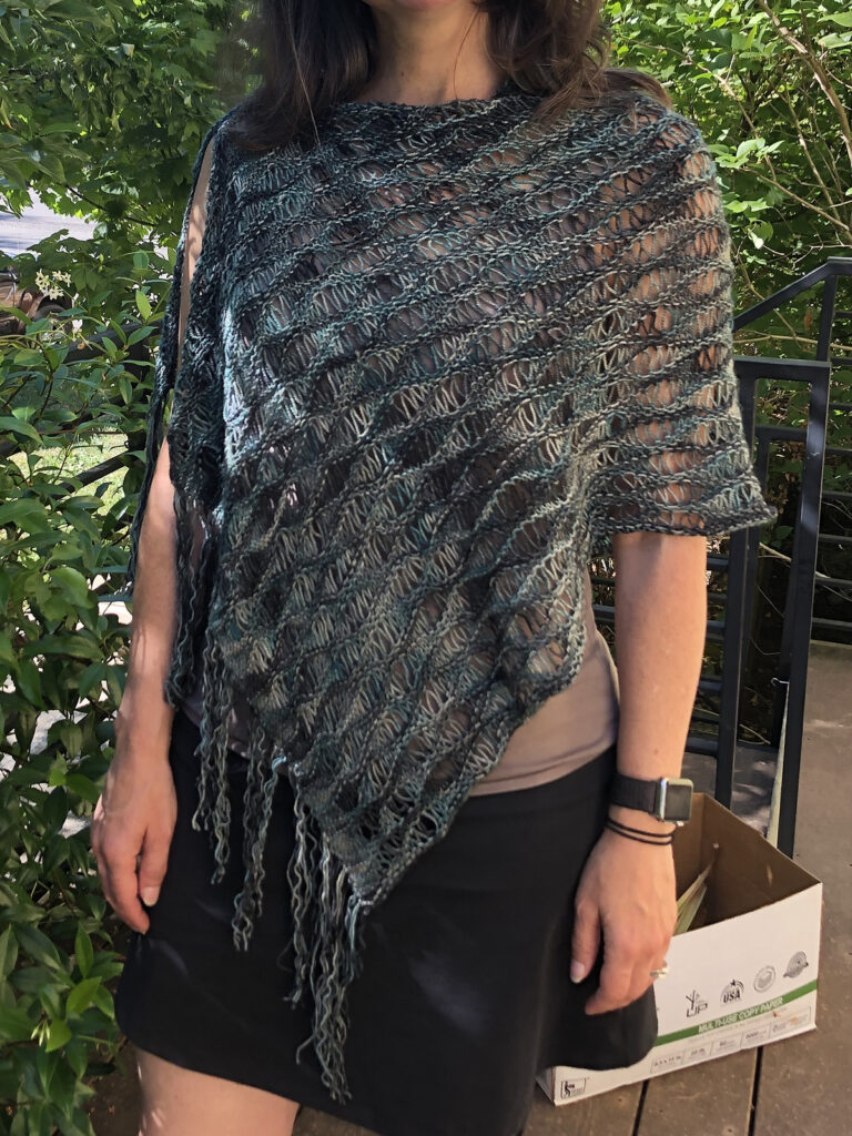 This Wavy Lacy Poncho Is Beautiful and Great For Beginner Knitters!