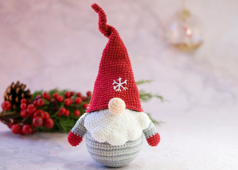 It's Time To Start Crocheting Christmas Amigurumi ... Don't Wait Until It's Too Late!