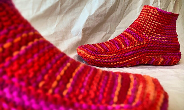 These Moccasin-Inspired Slippers Make Garter Stitch Look Majestic … Get The Knit Pattern!