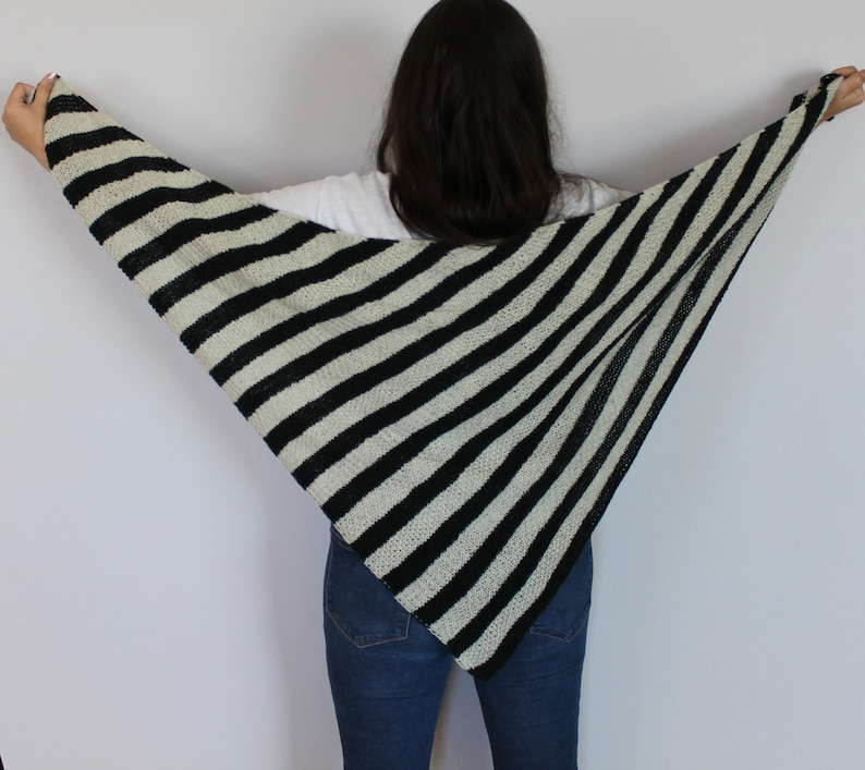 patterns designed by Kacey Herlihy of Happy Dog Crafts #knitting