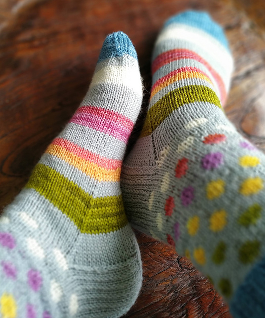 Fabulous and Free ... You'll Want To Cast On These 'Hot Spots and Stripes' Socks Without Delay!