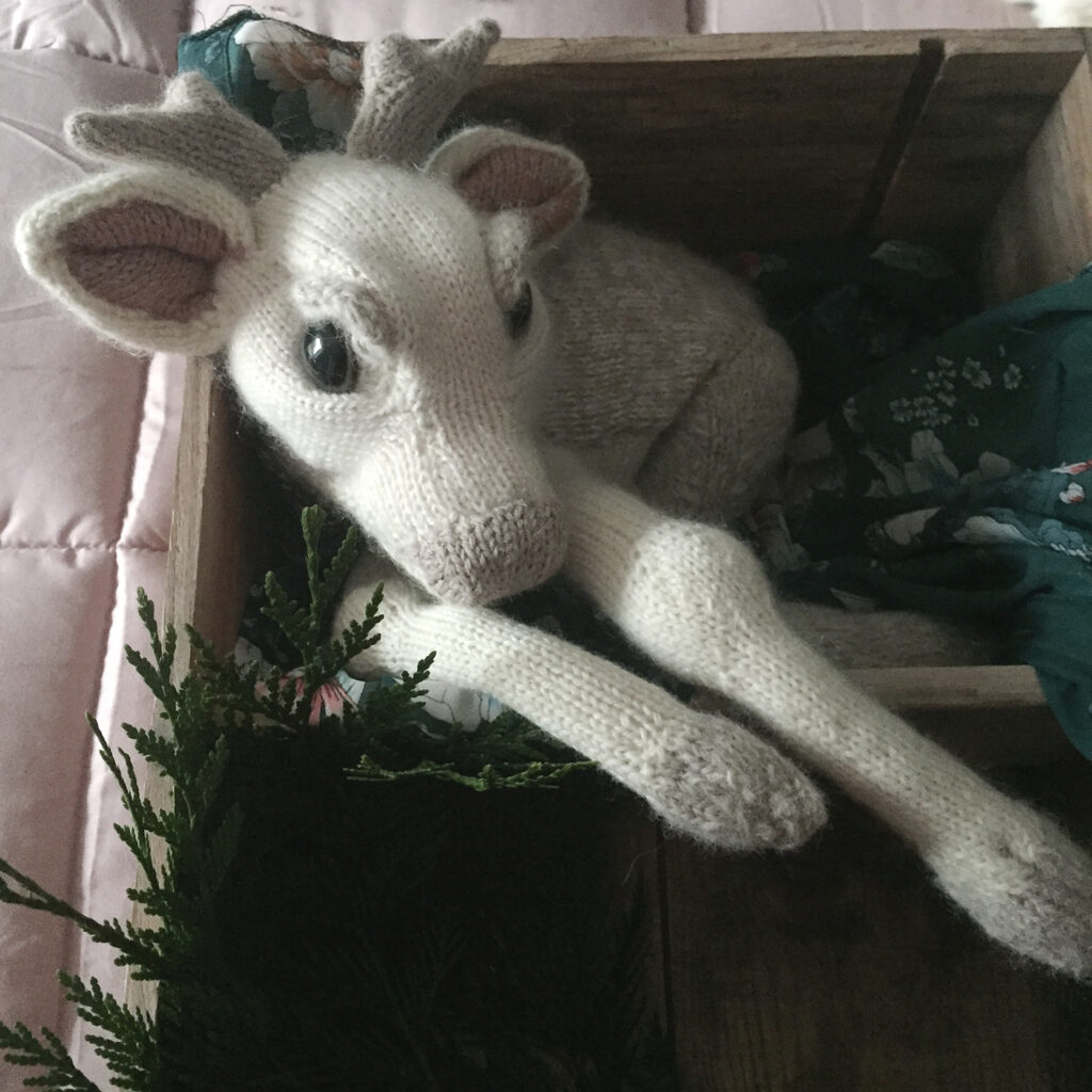 Knit a Sophisticated White Buck Designed By Claire Garland 