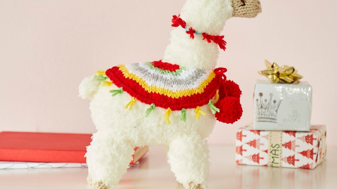 Knit a Festive Llama For The Holidays … Oh, And Hello, Today Is Actually NATIONAL LLAMA DAY!