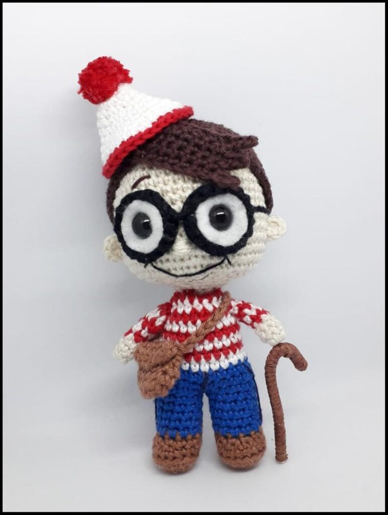 crochet amigurumi patterns designed by Valeria Barbosa of Darth Makers