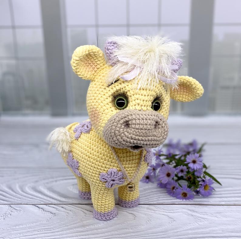 crochet amigurumi patterns designed by Alena of Aleniya2