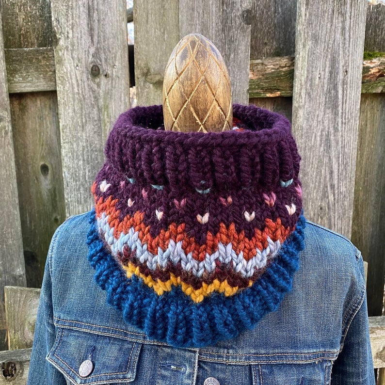 This 'Scraptacular Cowl' Is The Knitting Pattern We All Need Right Now, Hello Perfect Stashbuster