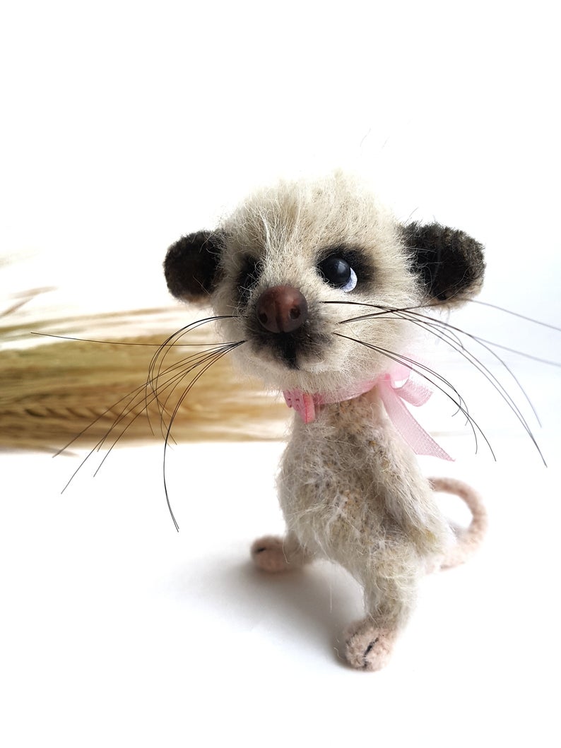 crochet amigurumi patterns designed by designed by Elana aka Simpatico Gufo