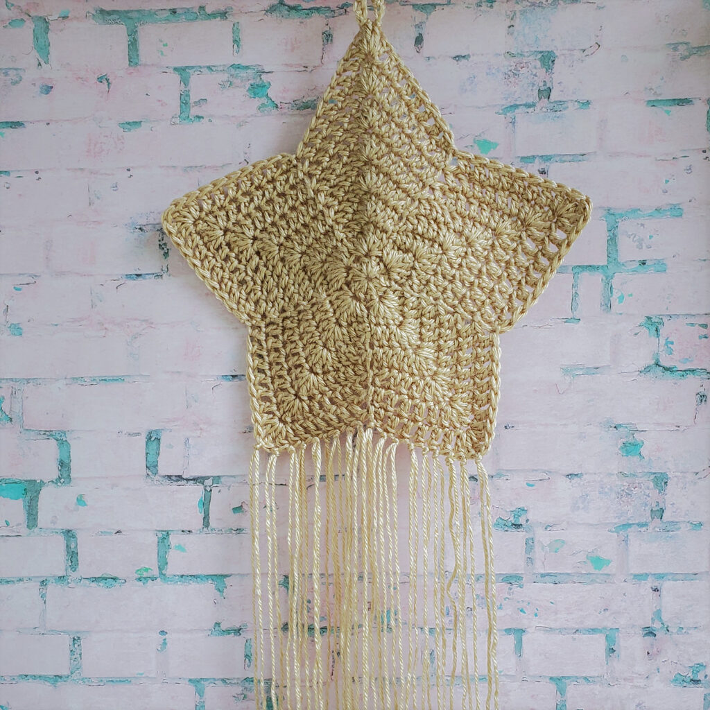 Freebie Friday! Crochet a Boho Star Wall Hanging by Angela Ader