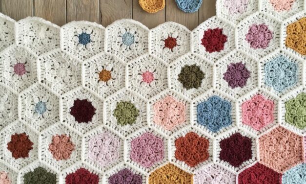 Crochet a Gorgeous Summer Fade Hexie Blanket … This Color Fade Is So Fresh and Unique!