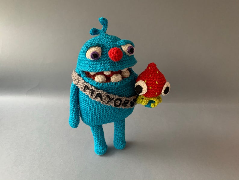 crochet patterns designed by designed by Elisabet Vacarusu of Elizetta Crafts #crochet