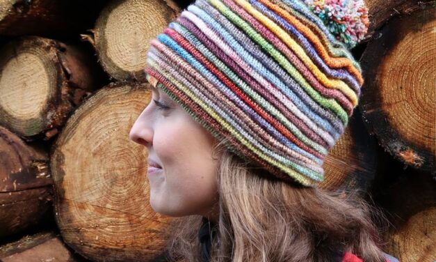 Wondering What To Knit With All Those Cute Little Minis? Make a ‘Full Of Minis’ Hat!