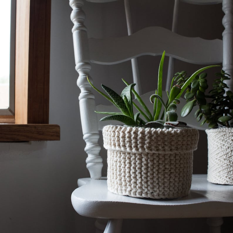 Garter Stitch Plant Cozy Knitting Pattern ... Hello, Perfect Housewarming Gift OR Make One For Your Own Home!