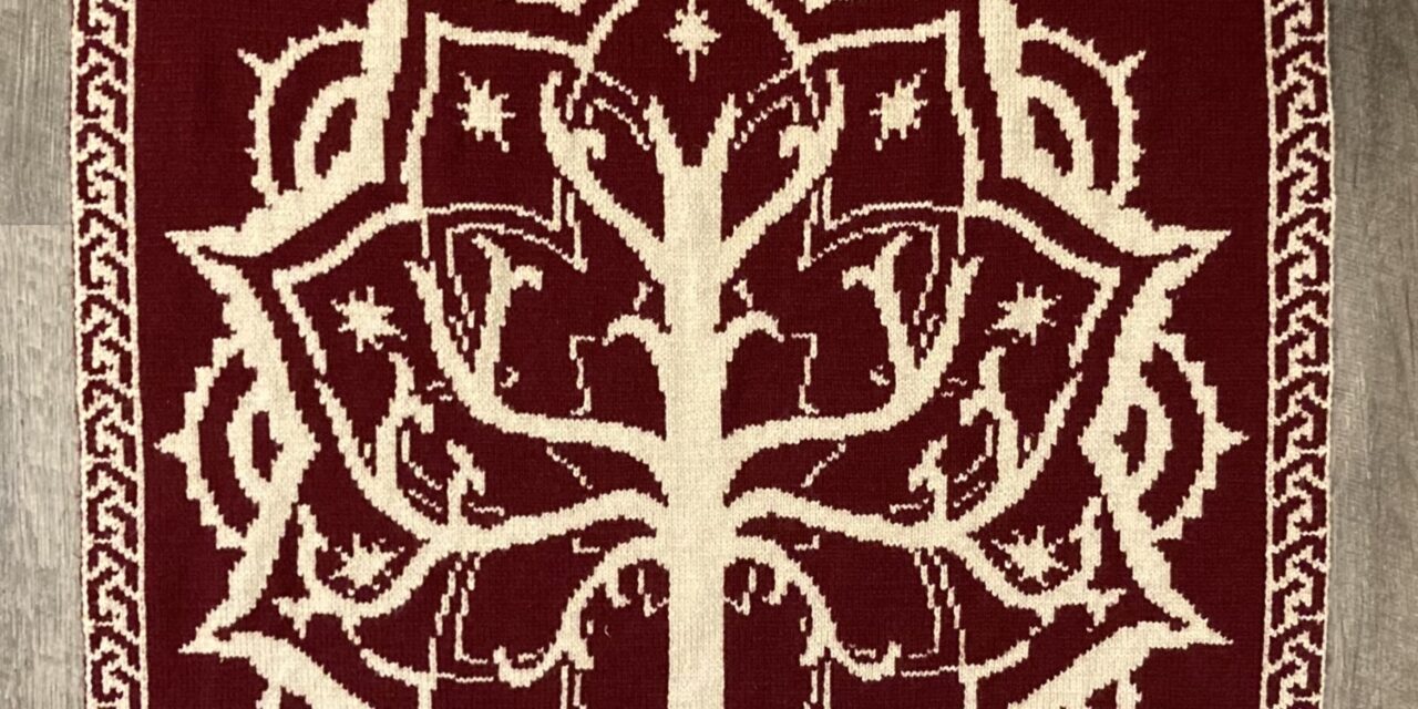 Donielle Showvay’s Knitted Lord of the Rings Lap Blanket Featuring The Tree of Gondor – Yes, There’s a Pattern!