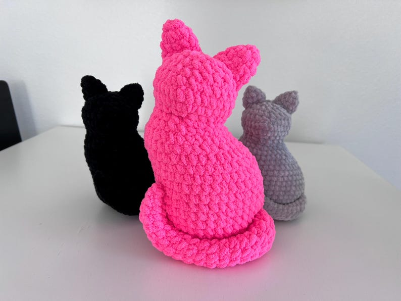 Designer Spotlight: The Best Knit & Crochet Patterns Inspired By CATS!
