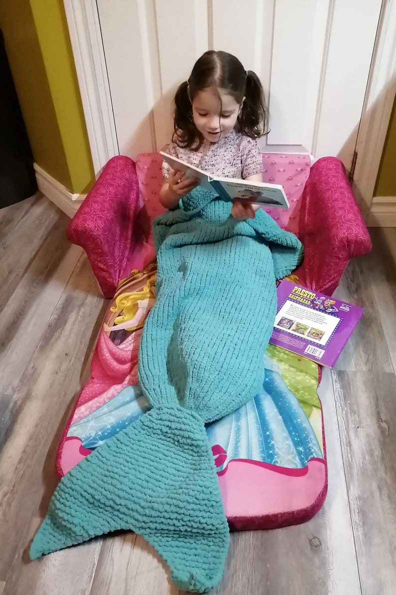 The Best Mermaid Blanket Patterns for Knitters - Seriously Scaled-Up Cuteness! 🧜‍♀️