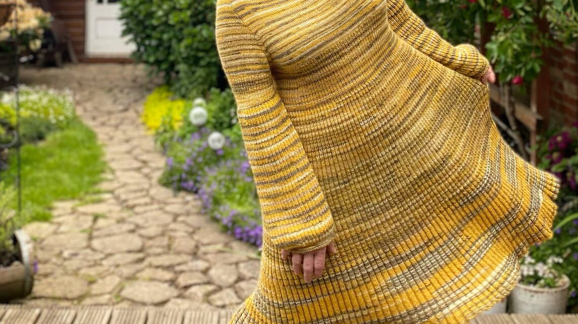 You Make Me Want To Knit Dresses … Meet The Latest Dress Design From Raimonda Bagdoniene of Loose Loop