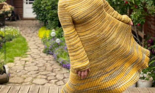 You Make Me Want To Knit Dresses … Meet The Latest Dress Design From Raimonda Bagdoniene of Loose Loop