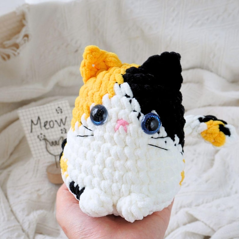 Designer Spotlight: The Best Knit & Crochet Patterns Inspired By CATS!