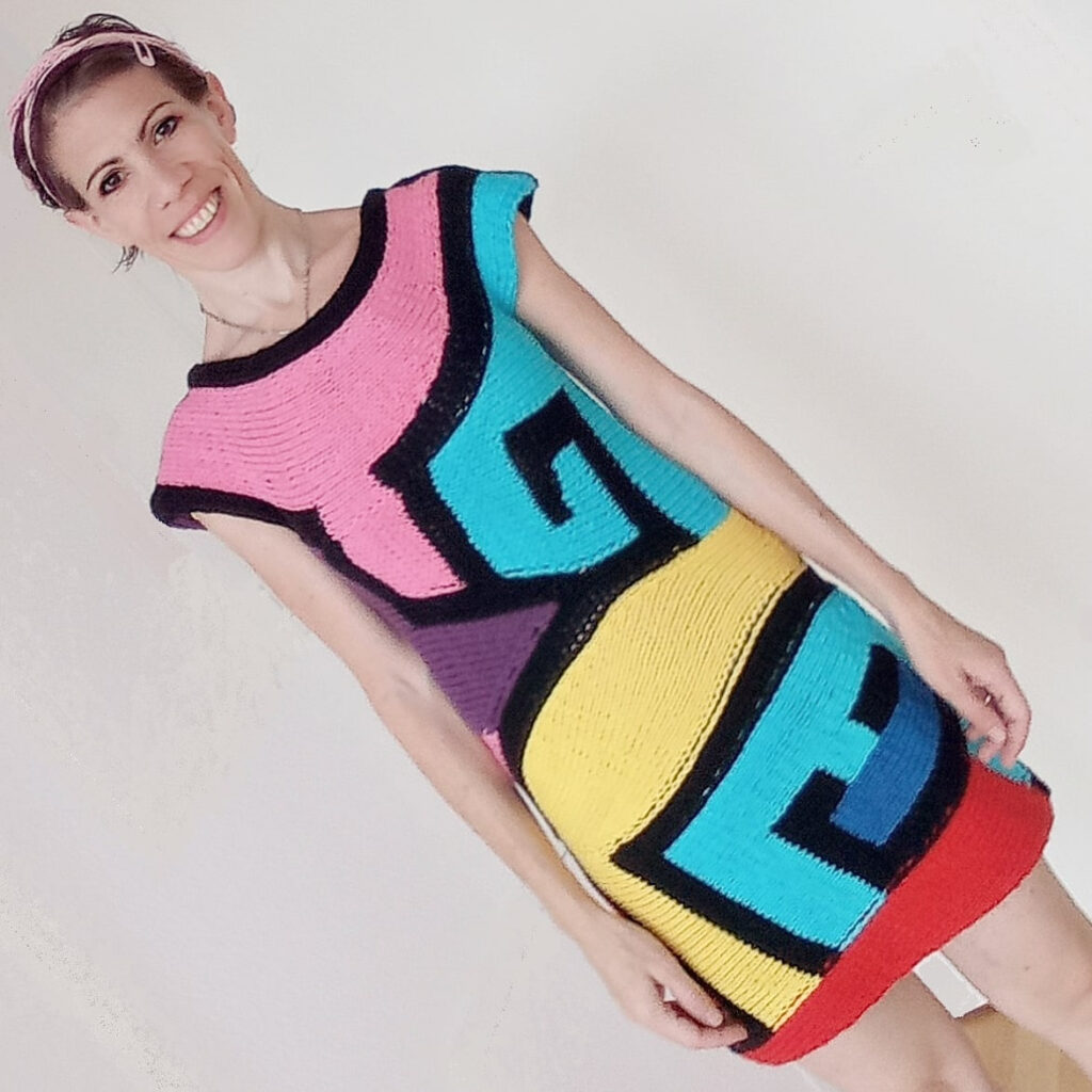 Knit 'A Maze In Dress' ... Funky Free Pattern Designed By Veronica Mas