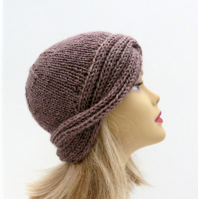 Christmas In July … Three Cloche Hat Patterns For Knitters - So Unique, Makes A Great Gift!