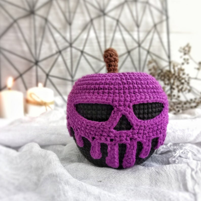We Interrupt Christmas In July To Bring You A Perfect Poisoned Apple Pattern For Crocheters