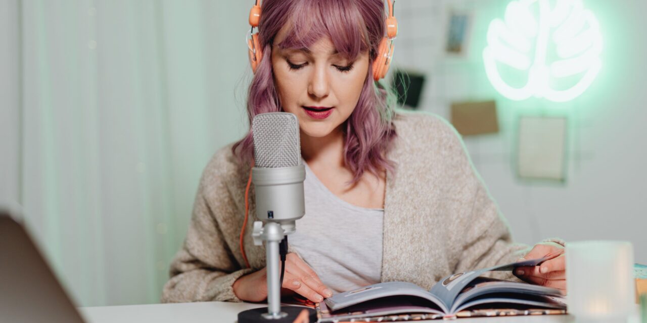 Share Your Creativity With Followers and Get Paid by Running A YouTube Blog