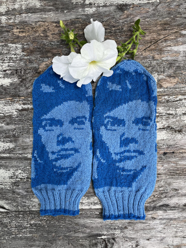 Knit a Pair of Harry Styles Mittens, Awesome Design By Lotta Lundin