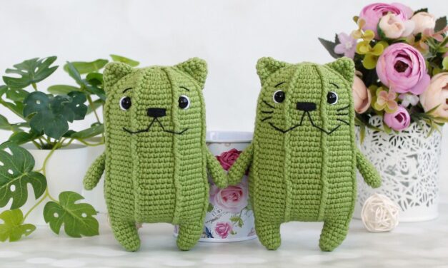 Crochet a Cactus Cat Amiguruimi … Could Make The Quirkiest Housewarming Gift Ever!
