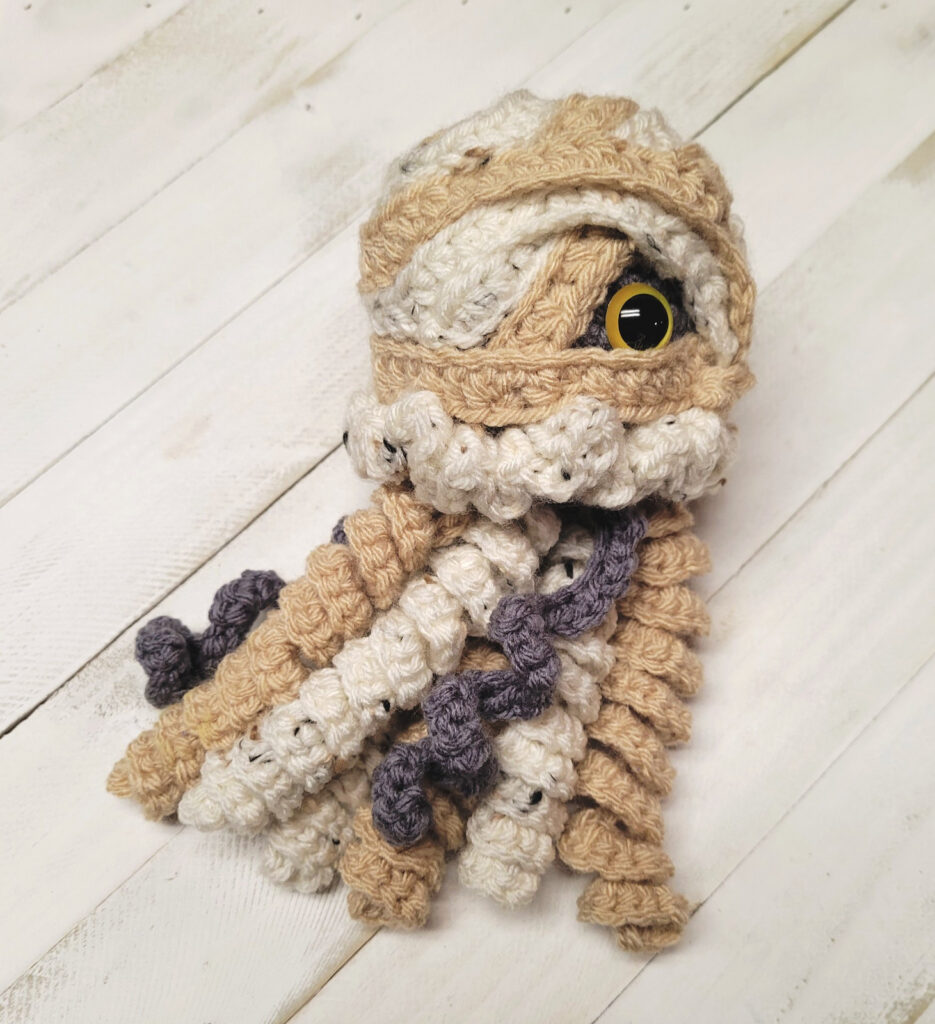 Weird & Wonderful Jellyfish Amigurumi For Halloween, Crochet a Mummy Or a Witch