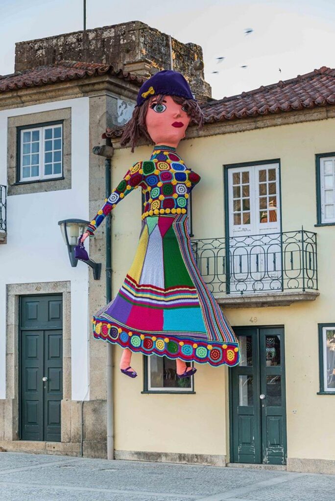Creative Yarn Bombing At Vila Nova de Cerveira In Portugal - Let's Go!