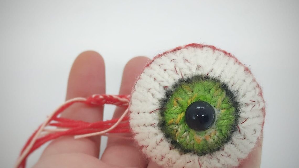 Knit A Creepy Eye Amigurumi … ‘Tis The Season!