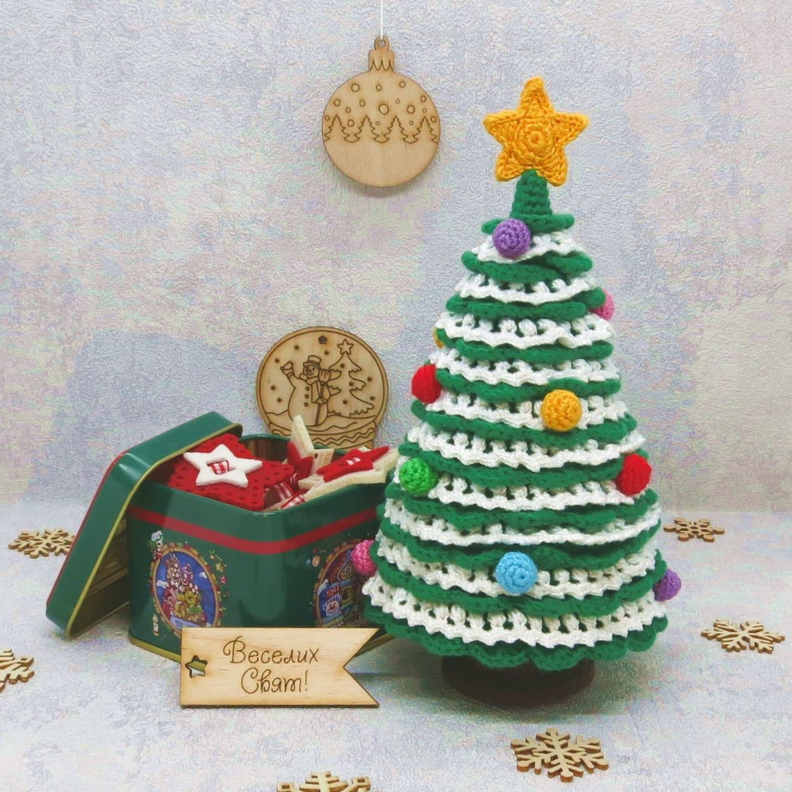 Crochet a Vintage Style Christmas Tree ... Remember Those Ceramic Ones From The 70s?