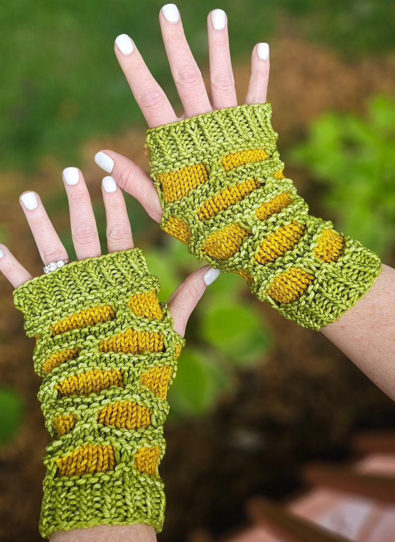 patterns designed by Lilian Charapich #knitting