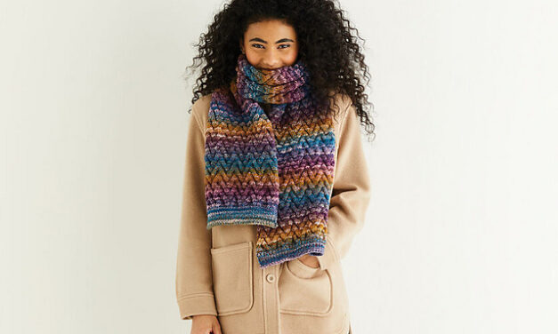 This Distinctive ‘Textured Scarf’ Pattern Proves That Knitting Scarves Doesn’t Have To Be Boring