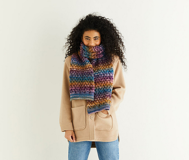 This Distinctive ‘Textured Scarf’ Pattern Proves That Knitting Scarves Doesn’t Have To Be Boring