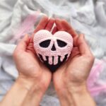 Crochet a Poisoned Heart Amigurumi For Valentine’s Day Or Even Galentine’s Day!