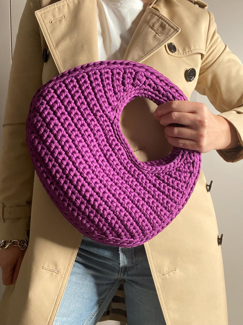 7 Gorgeous Oversized Crochet Tote Bag Patterns for Spring